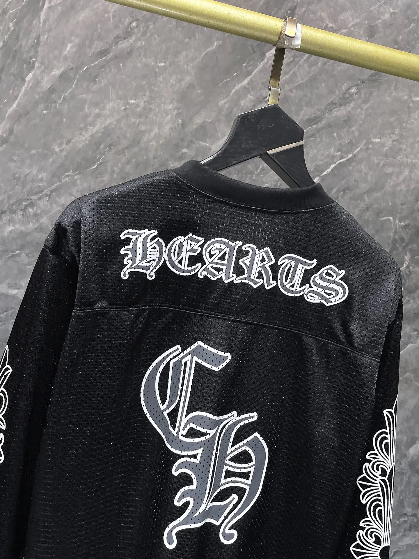 P216 Chrome Hearts 25ss customized version of the high-weight fabric of the jersey. Chrome mattyboy official website limited flower arm ice hockey jersey. Counter synchronization. Re-engraved version 1:1. Recommended color: black, limited blue, limited green. Number of yards: S, M, L, XL.
